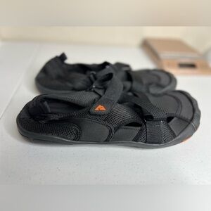 Ozark Trail Men's Multi Toe Adjustable Water Shoe Size 12 Black